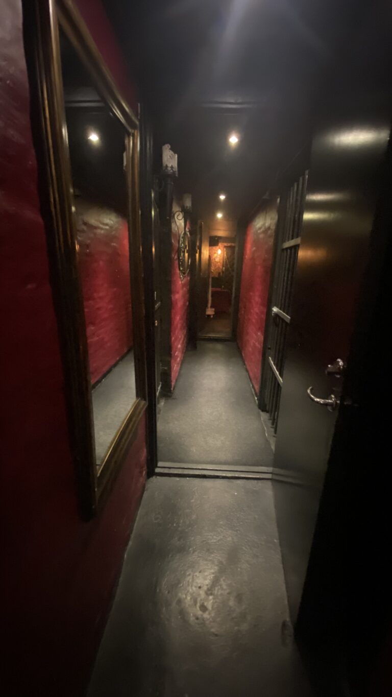 IMG 7901 768x1365